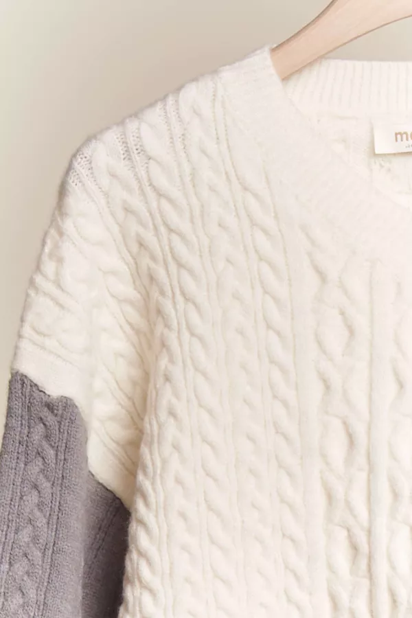 V Neck Sweater with contrast Sleeve and Pockets