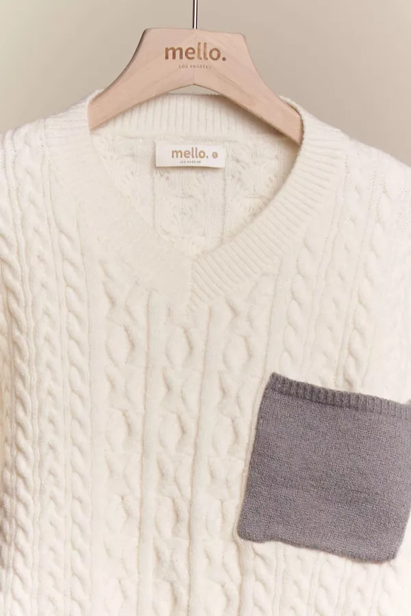 V Neck Sweater with contrast Sleeve and Pockets