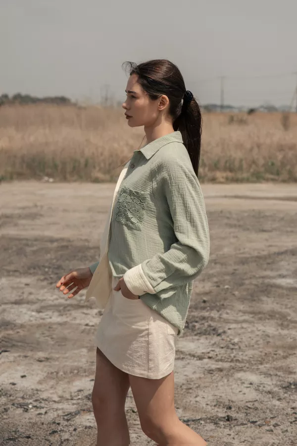 Color Block Button Down Shirt with Lace Pocket