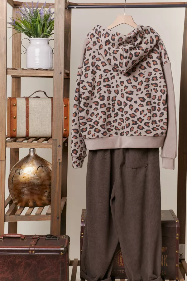 Zip Up hooded Sweatshirt with Leopard Print