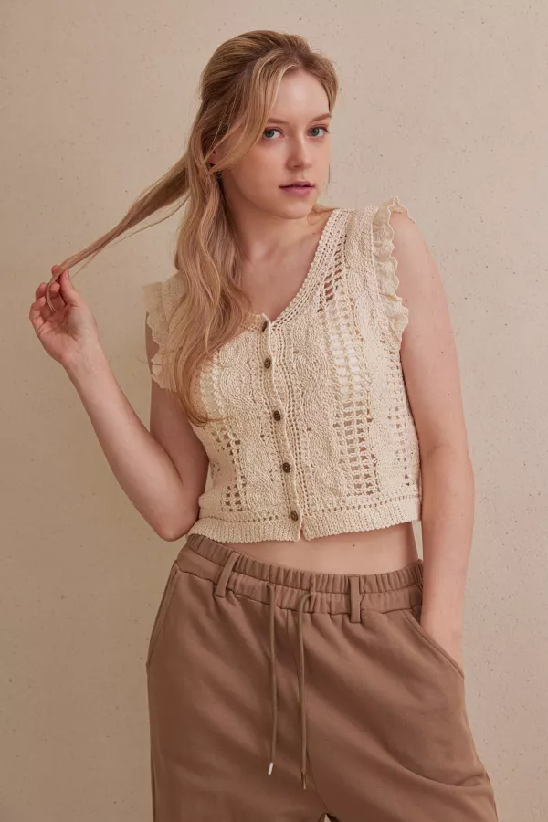 Delicate Crochet Knit Sleeveless Top