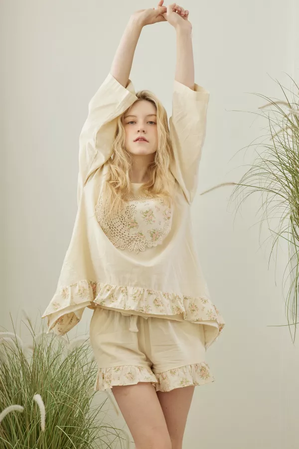 Boho Frilled Floral Crochet Patchwork Top
