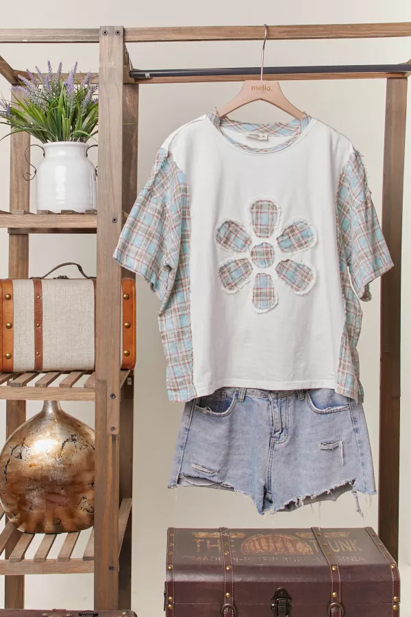 Checker Contrast Top with Daisy Patchwork