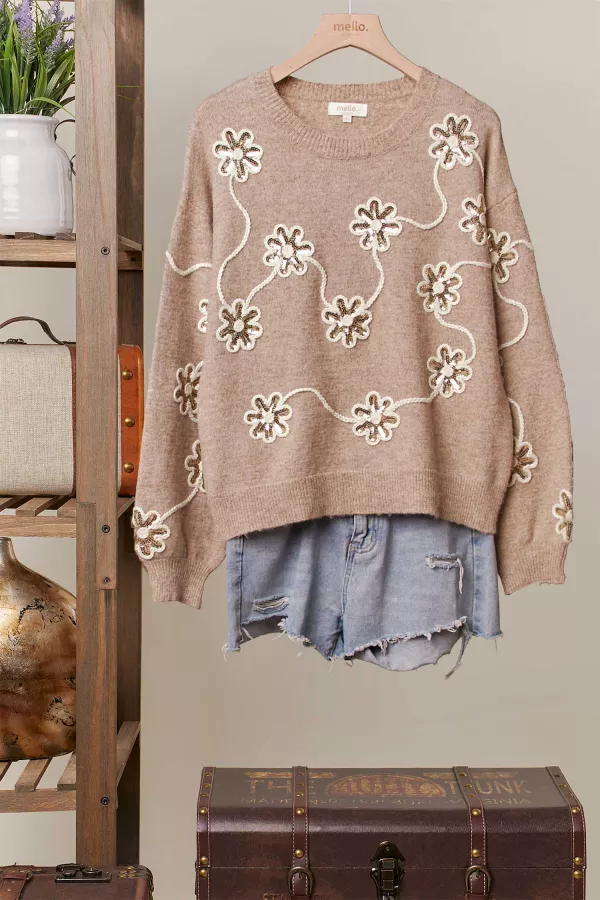 wholesale clothing daisy embroidery crew neck sweater mello