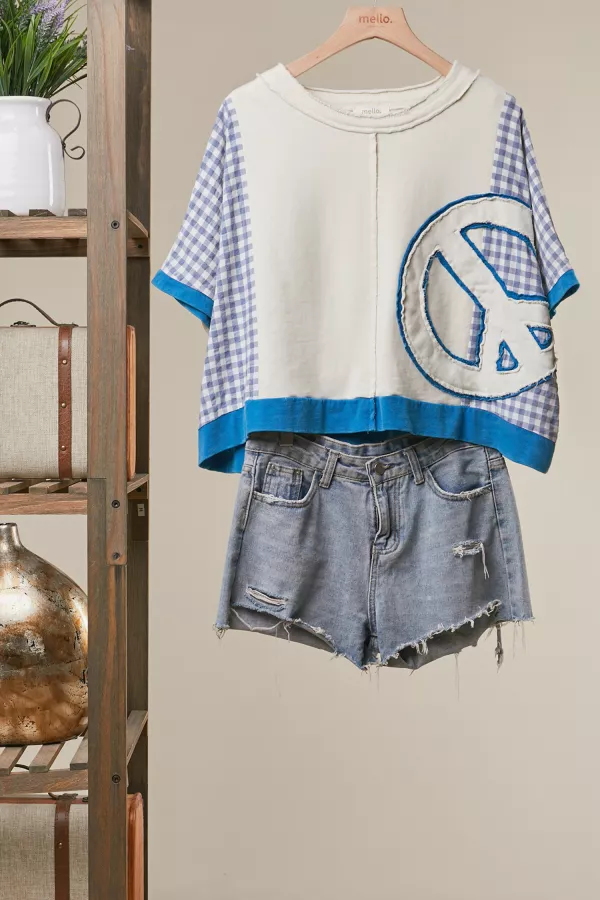 wholesale clothing patchwork knit top with peace fabric patch mello